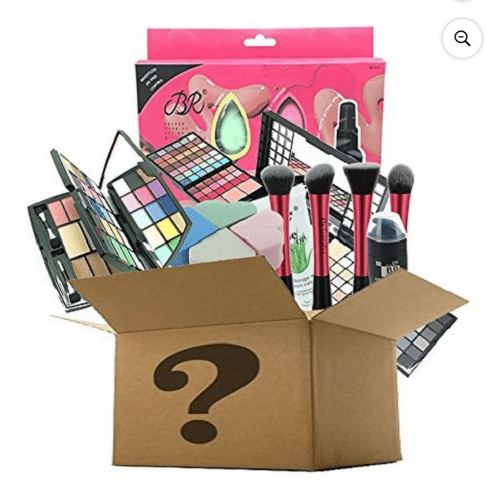 5 pieces Beauty Revolution Makeup Mystery Box All in One Makeup Set